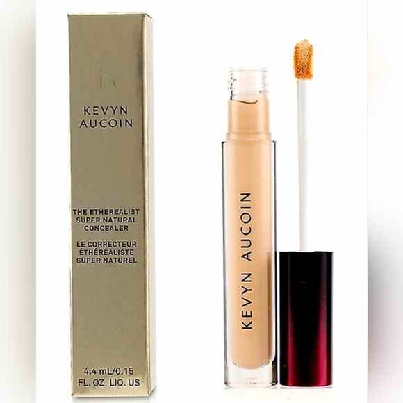 Kevyn Aucoin Medium 05 Concealer - Picture 3 of 4